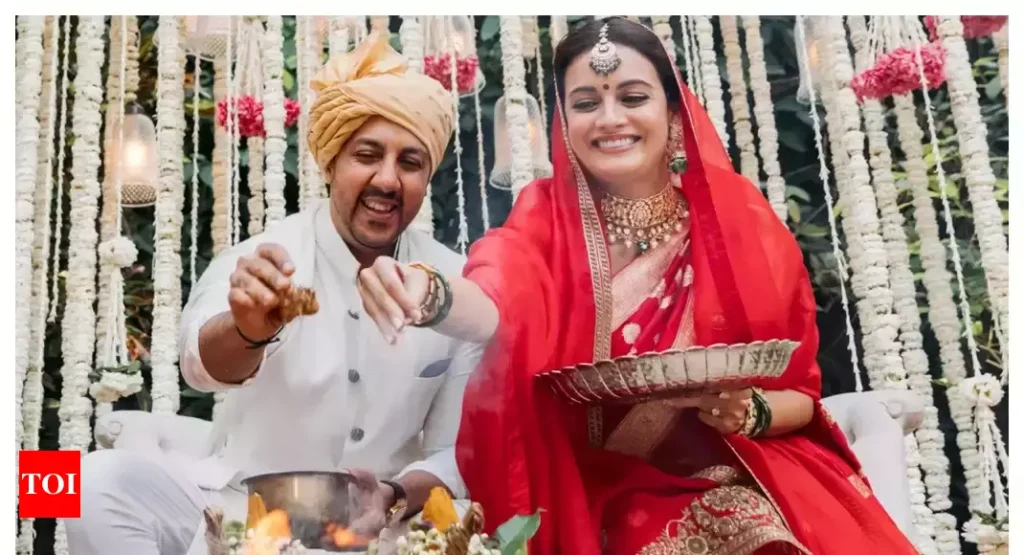 “A Glimpse into the Splendid Maharashtrian Wedding Look”