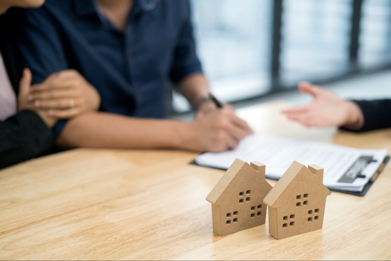 Tips For Securing Great Deals on Second Homes: A Market Research and Expert Negotiation Strategy